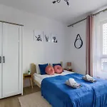 M&r Airport&business Wynalazek - Fast Wi-fi - Underground Garage - Self Check-in - Netflix - 6 Min From Chopin Airport *